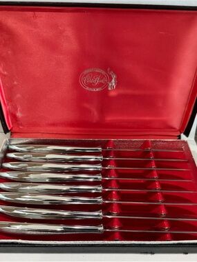 Vintage 1970s Carvel Hall Steak Dinner Knife Set of 8 Stainless USA